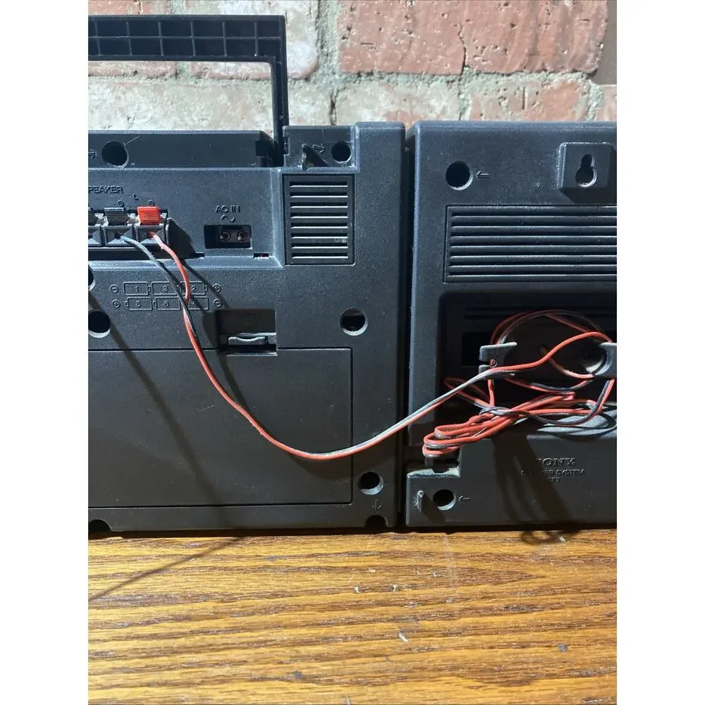 Sony CFS-W350 Dual 📻 Cassette AM/FM Radio Boombox Recorder